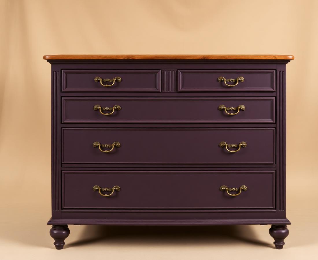 Painted chest of drawers